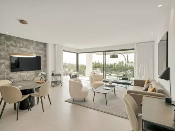 2-bedroom Apartment In Benahavis, Spain (113 M²)