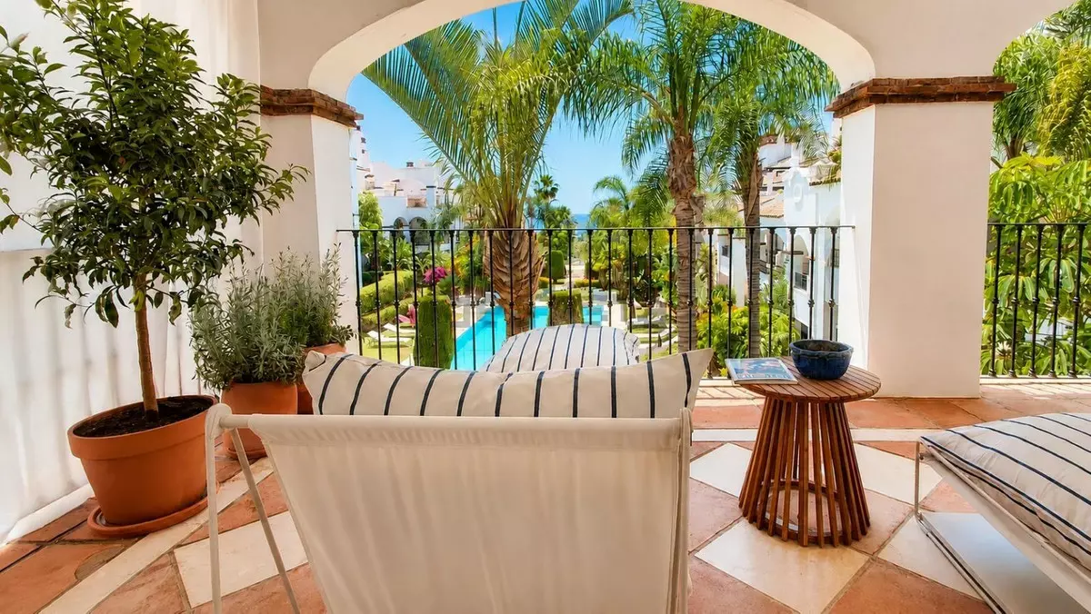 3-bedroom Apartment In Marbella, Spain (162 M²)