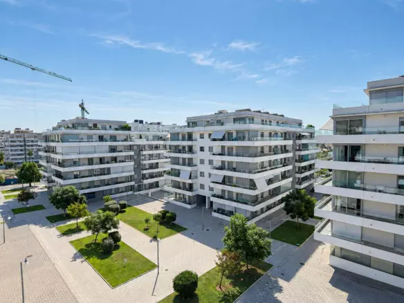 3-bedroom Apartment In Marbella, Spain (119 M²)