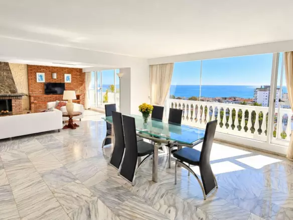 2-bedroom Apartment In Torremolinos, Spain (215 M²)