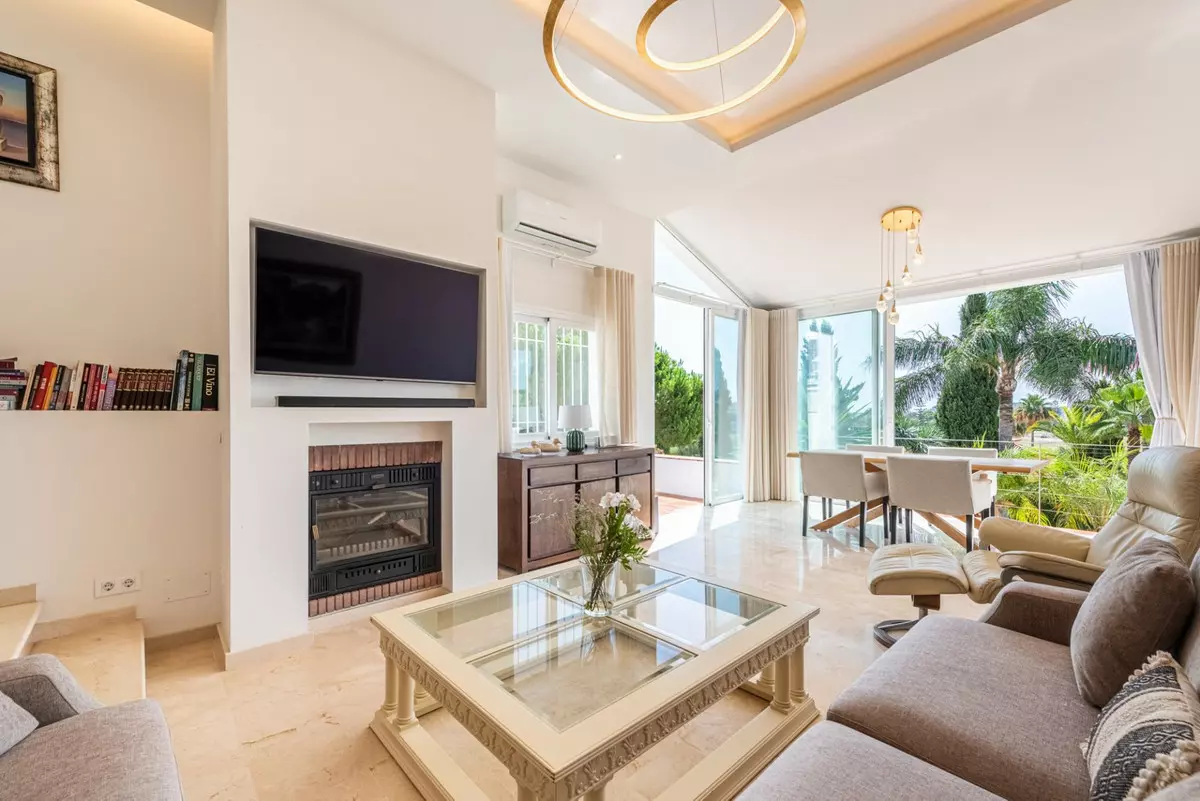 4-bedroom Villa In Mijas, Spain (380 M²)