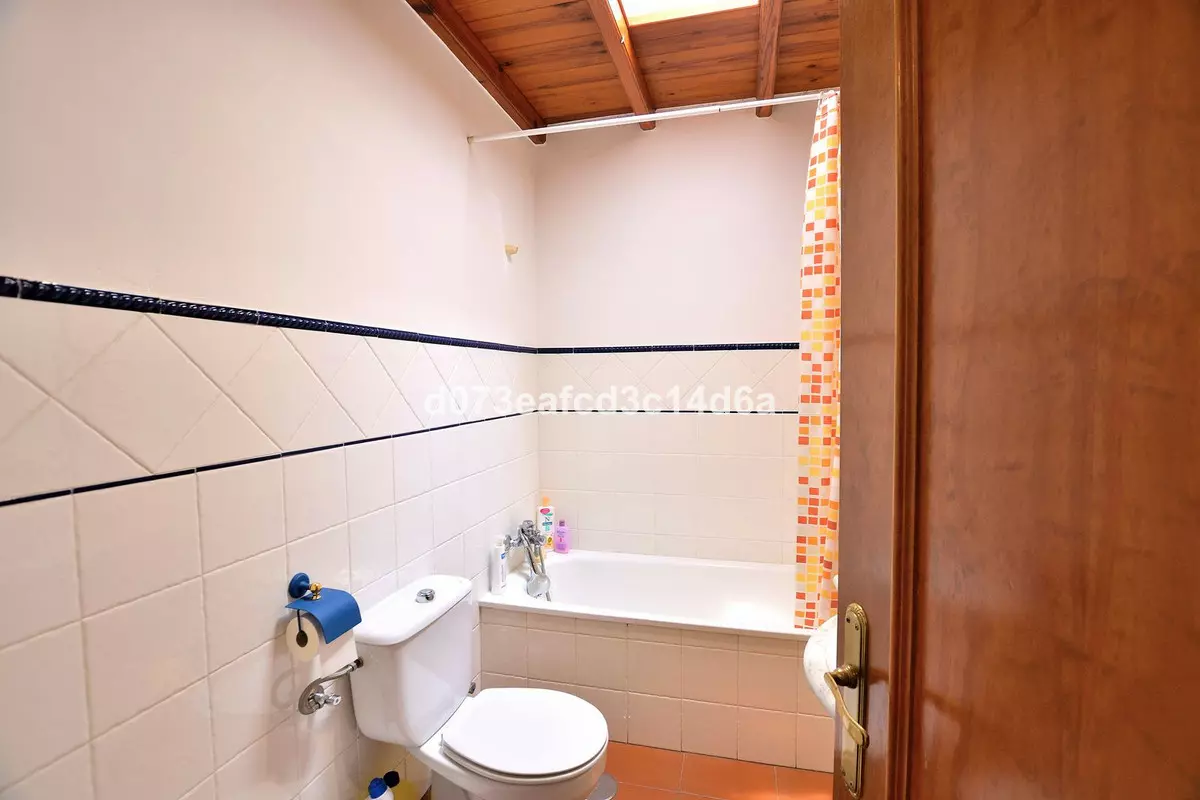 3-bedroom Town House In Málaga, Spain (144 M²)