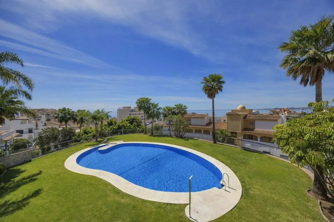 3-bedroom Apartment In Benalmádena, Spain (83 M²)