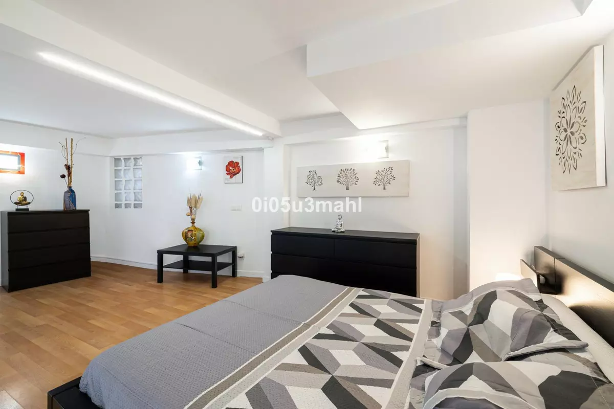 2-bedroom Apartment In Málaga, Spain (80 M²)