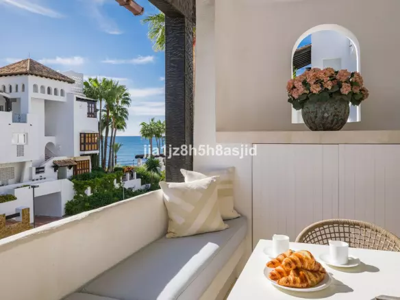 3-bedroom Apartment In Marbella, Spain (136 M²)