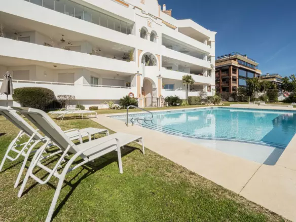 2-bedroom Apartment In Marbella, Spain (160 M²)