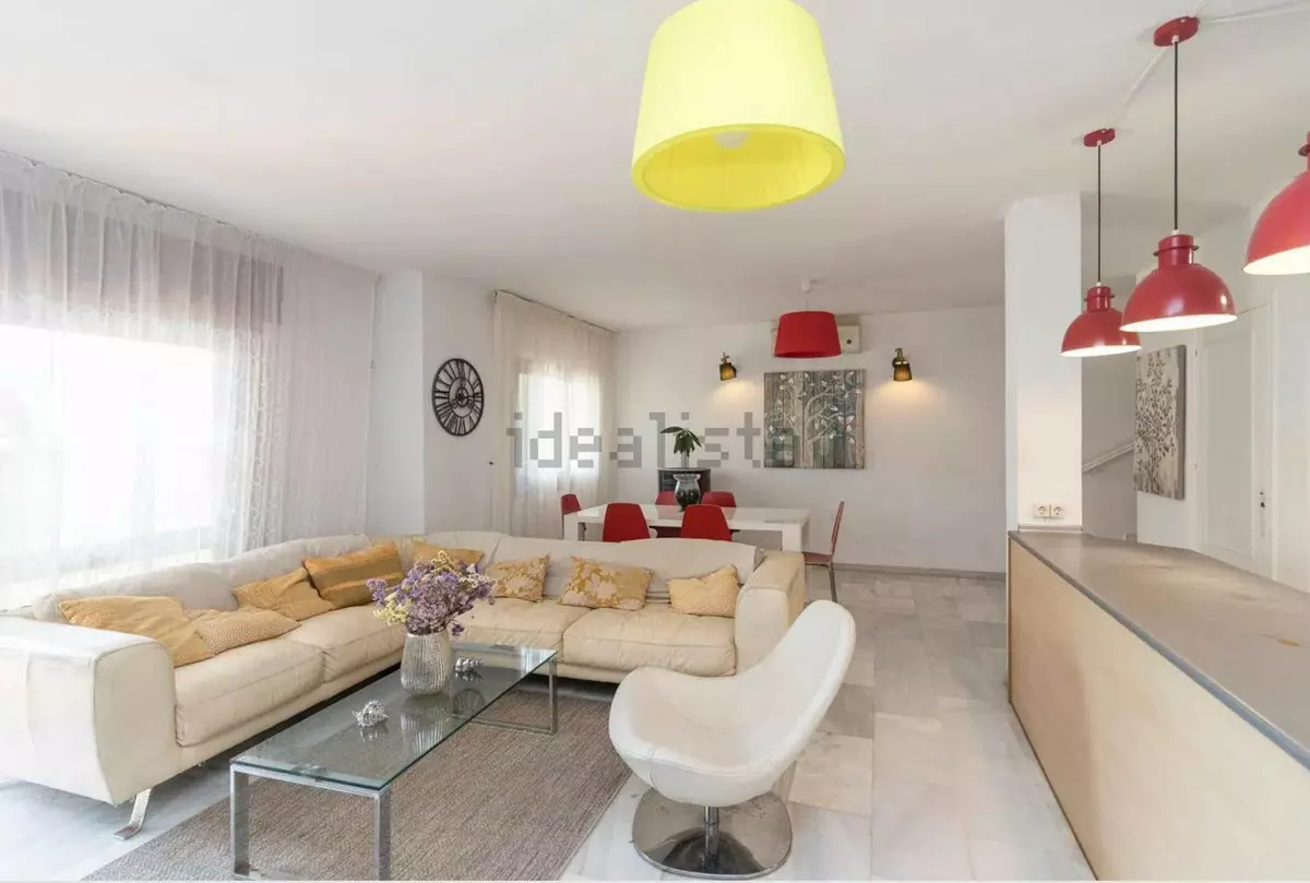 4-bedroom Villa In Marbella, Spain (270 M²)