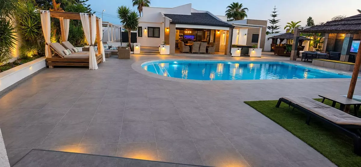 5-bedroom Villa In Torrevieja, Spain (280 M²)