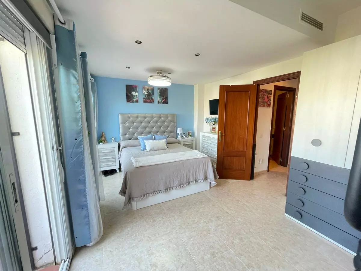 3-bedroom Town House In Estepona, Spain (187 M²)