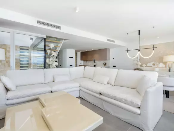 4-bedroom Town House In Estepona, Spain (194 M²)