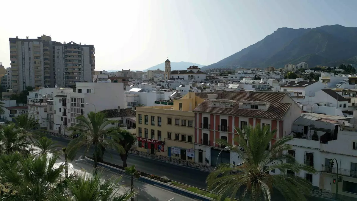 2-bedroom Apartment In Marbella, Spain (203 M²)