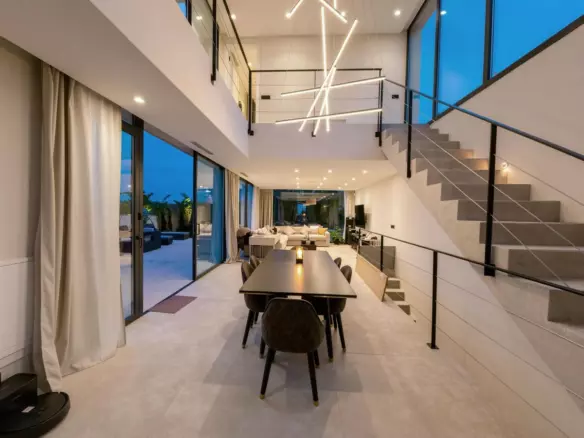 5-bedroom Villa In Marbella, Spain (285 M²)