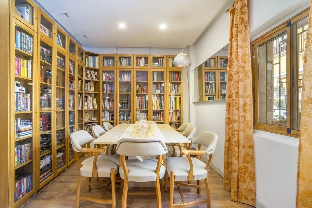 5-bedroom Apartment In Málaga, Spain (195 M²)