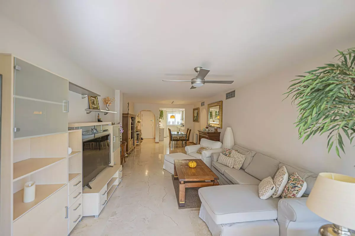 2-bedroom Apartment In Marbella, Spain (96 M²)