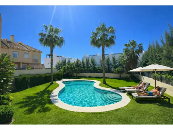4-bedroom Town House In Mijas, Spain (262 M²)