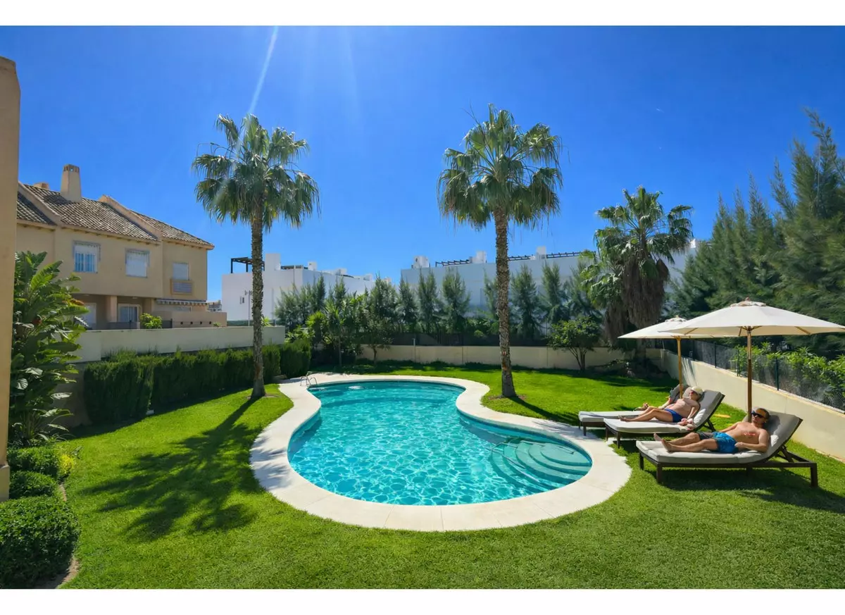 4-bedroom Town House In Mijas, Spain (262 M²)