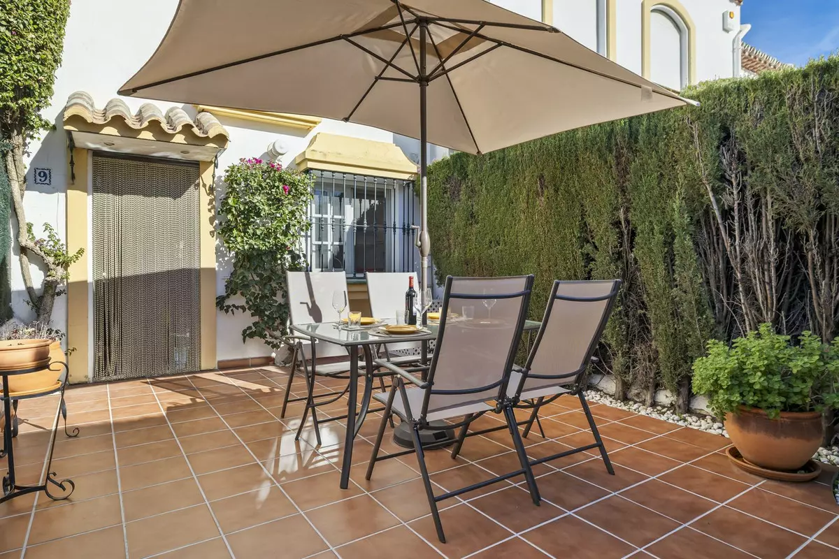 2-bedroom Town House In Estepona, Spain (107 M²)