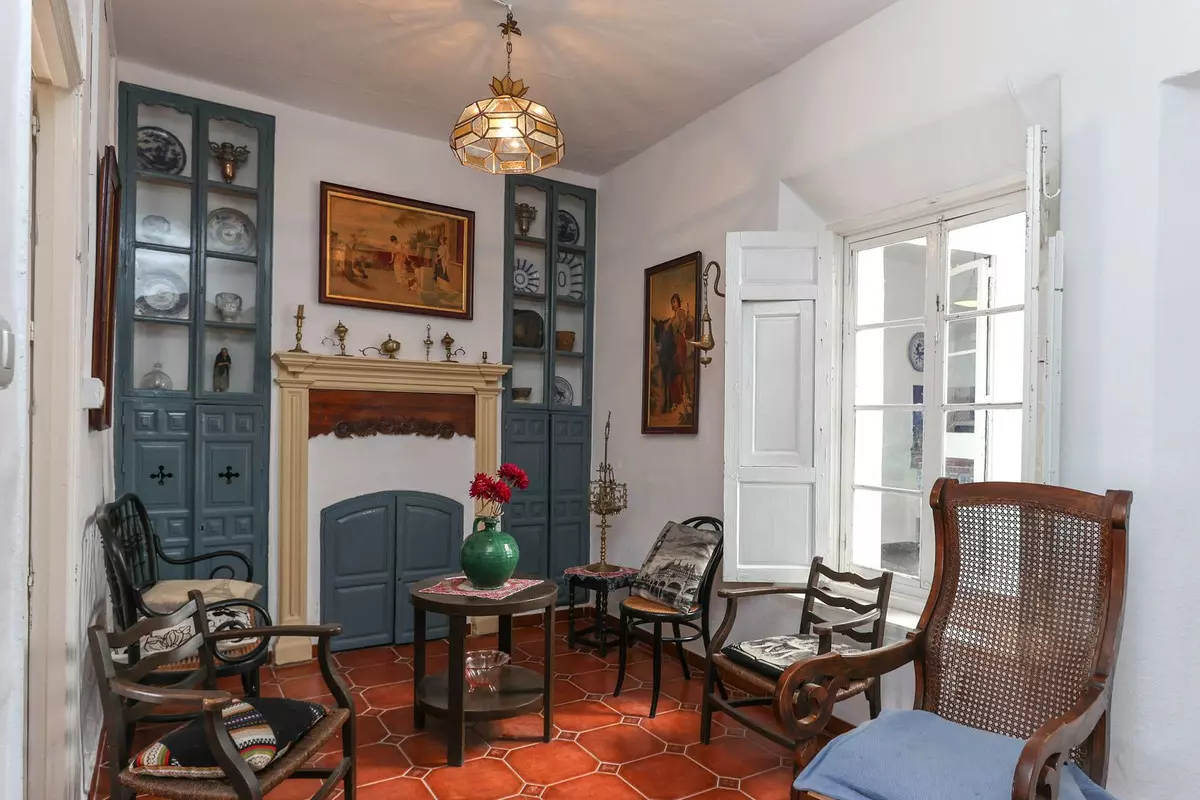 5-bedroom Town House In Tolox, Spain (296 M²)