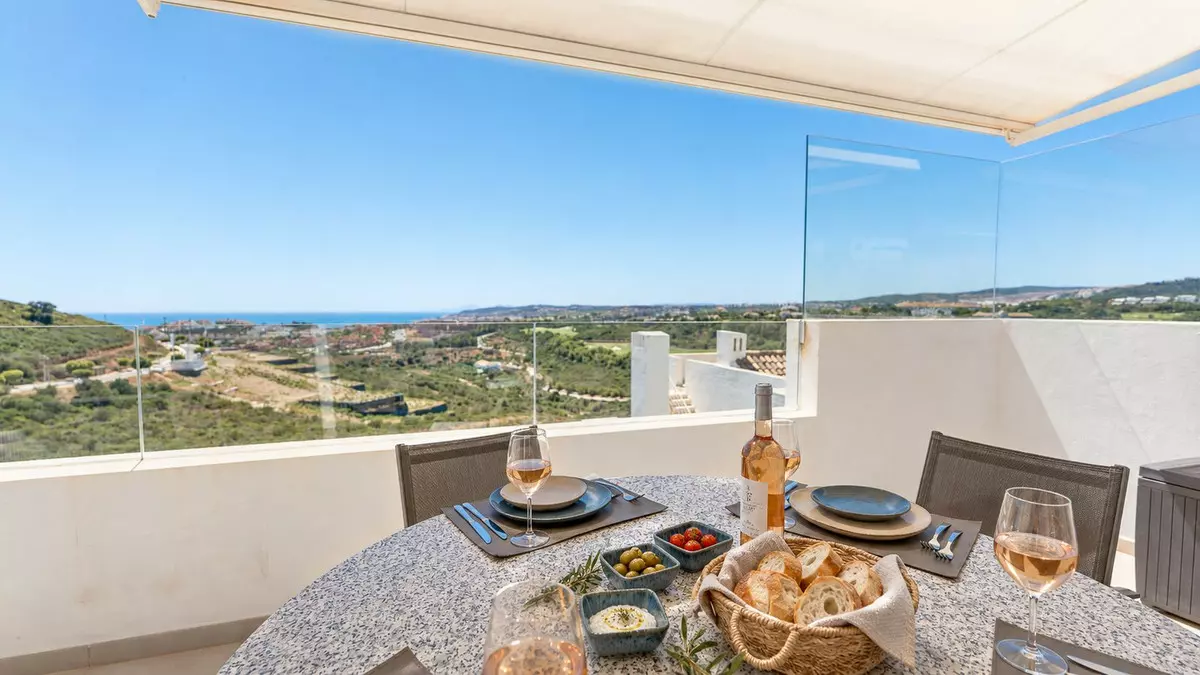 2-bedroom Apartment In Casares, Spain (108 M²)