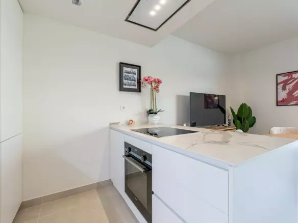 2-bedroom Apartment In Benalmádena, Spain (80 M²)