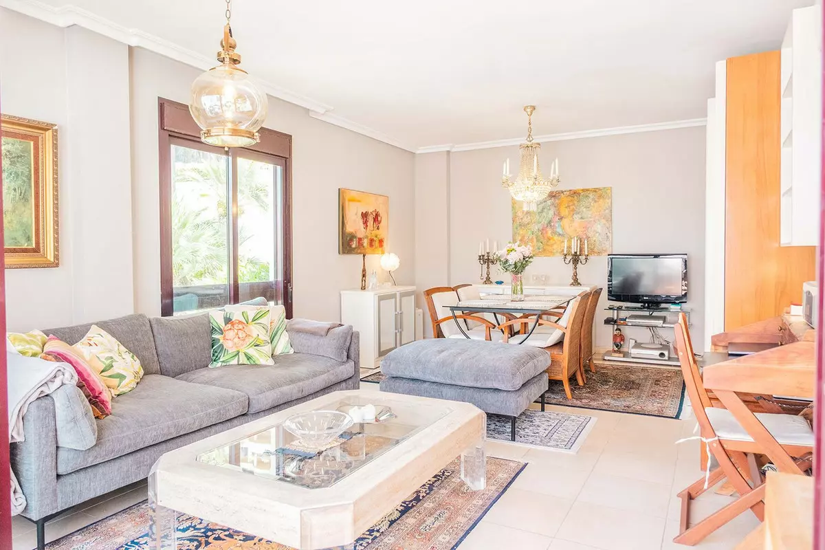 1-bedroom Apartment In Marbella, Spain (84 M²)
