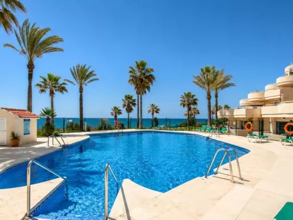 3-bedroom Apartment In Estepona, Spain (148 M²)