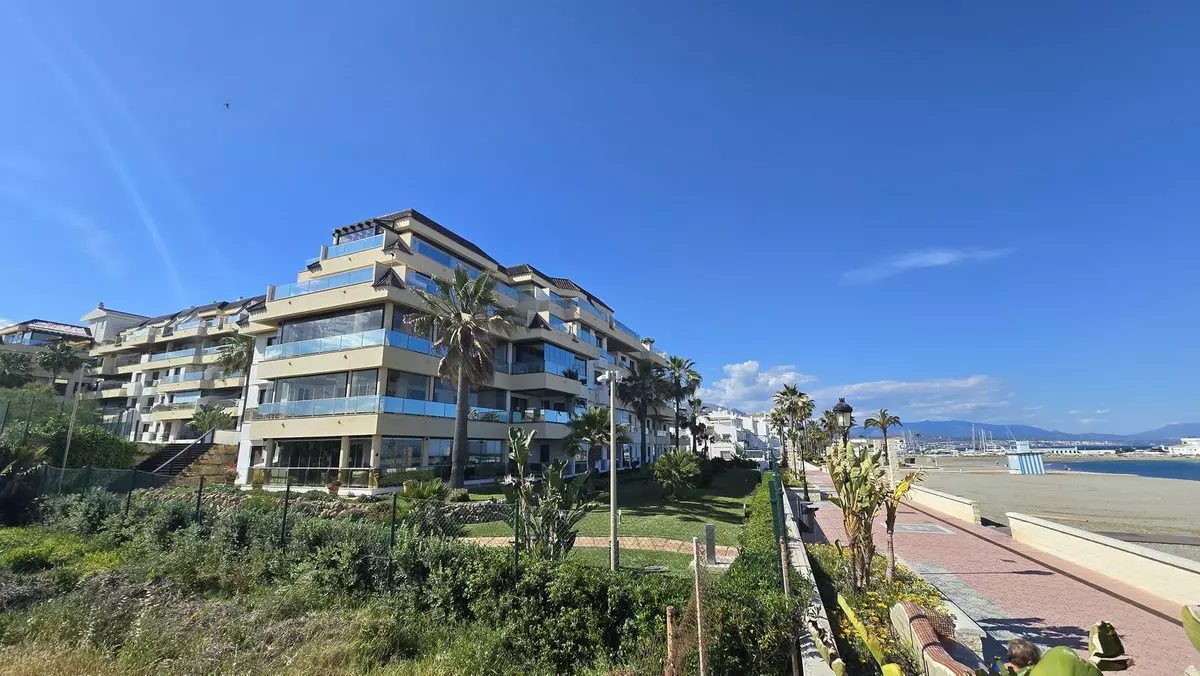 2-bedroom Apartment In Manilva, Spain (100 M²)