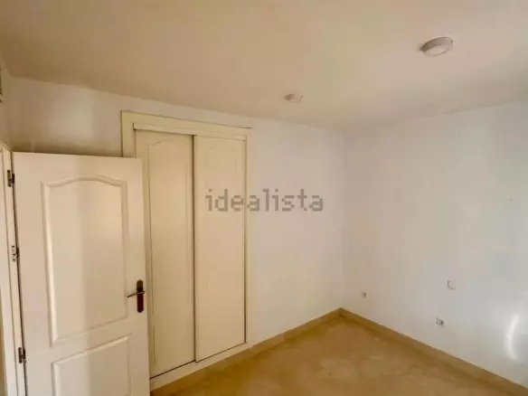 2-bedroom Apartment In Benalmádena, Spain (80 M²)