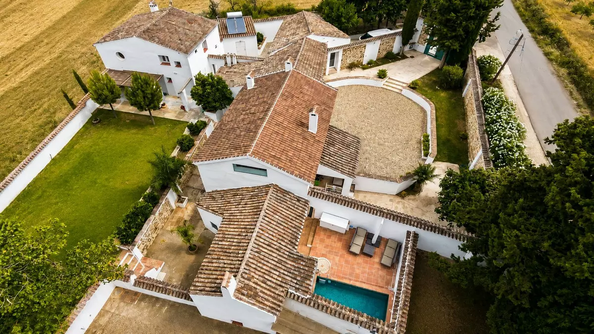 5-bedroom Country House In Villanueva Del Rosario, Spain (360 M²)
