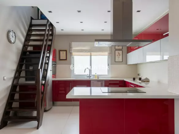 2-bedroom Apartment In Marbella, Spain (126 M²)