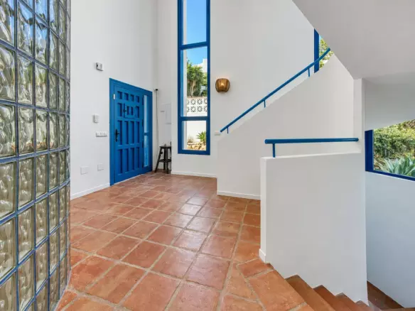 4-bedroom Villa In Mijas, Spain (326 M²)