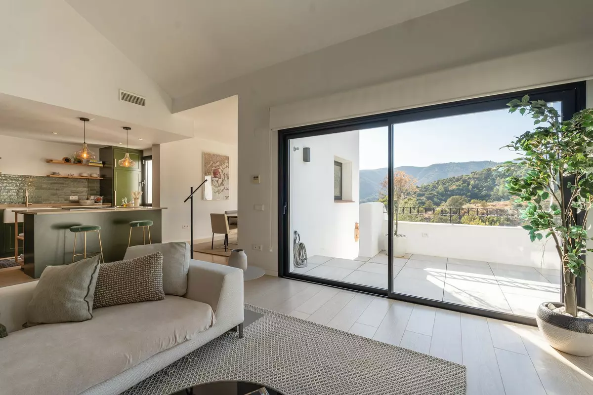 3-bedroom Villa In Istan, Spain (144 M²)