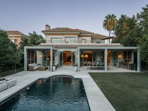 5-bedroom Villa In Marbella, Spain (441 M²)