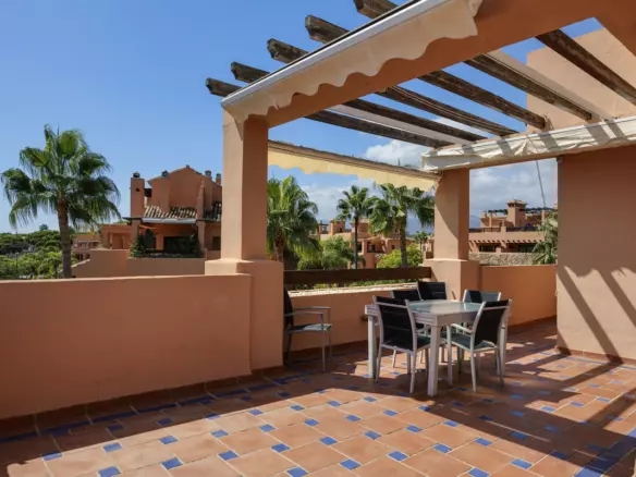 5-bedroom Apartment In Estepona, Spain (205 M²)