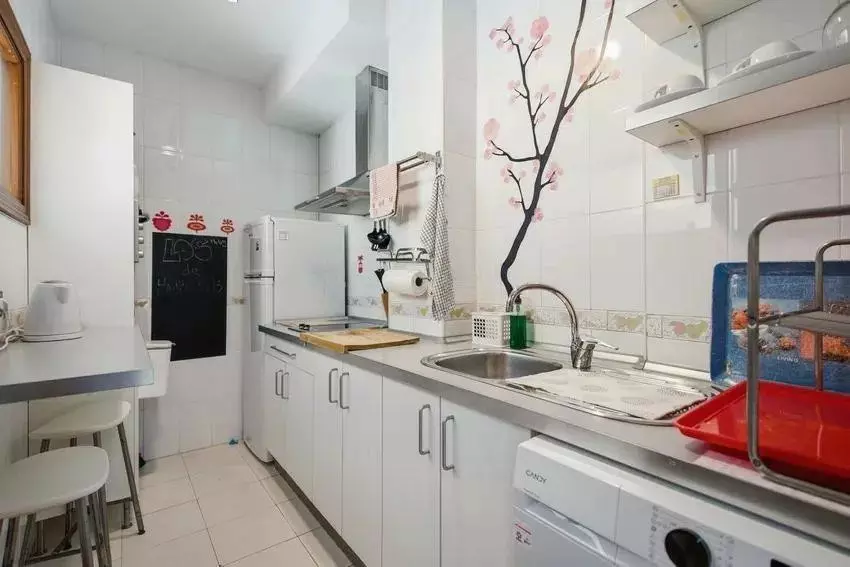 1-bedroom Apartment In Málaga, Spain (57 M²)