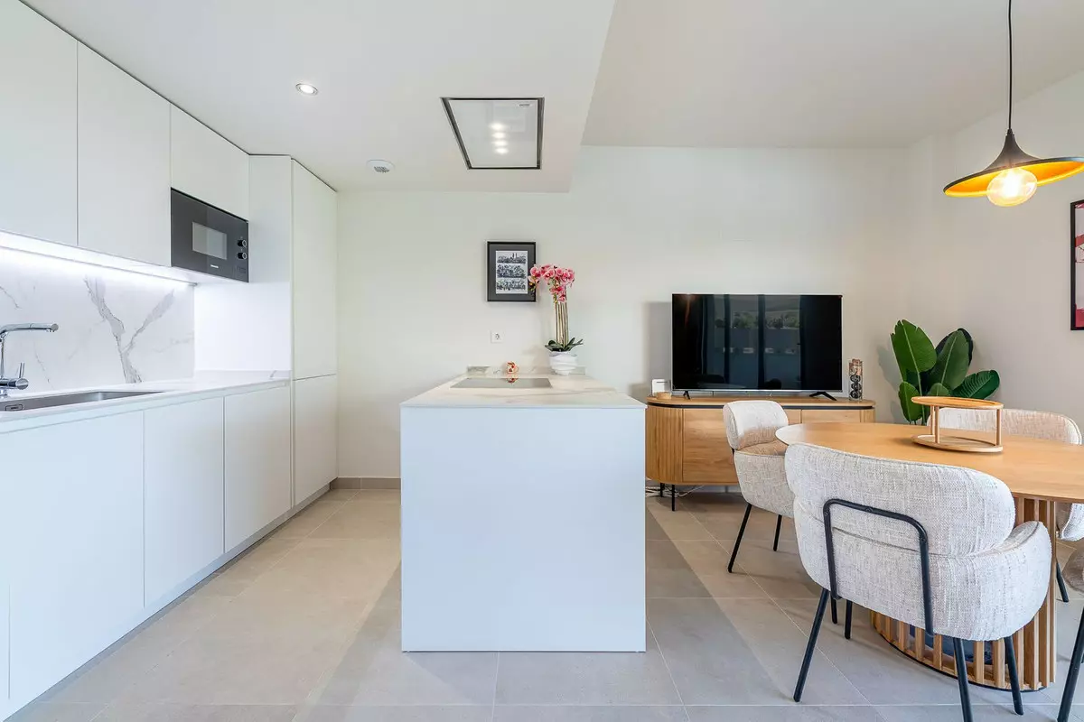 2-bedroom Apartment In Benalmádena, Spain (80 M²)