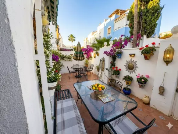 4-bedroom Villa In Torremolinos, Spain (210 M²)