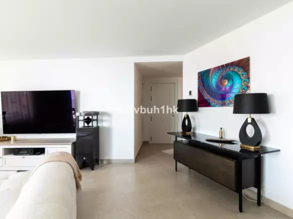 3-bedroom Apartment In Benalmádena, Spain (185 M²)