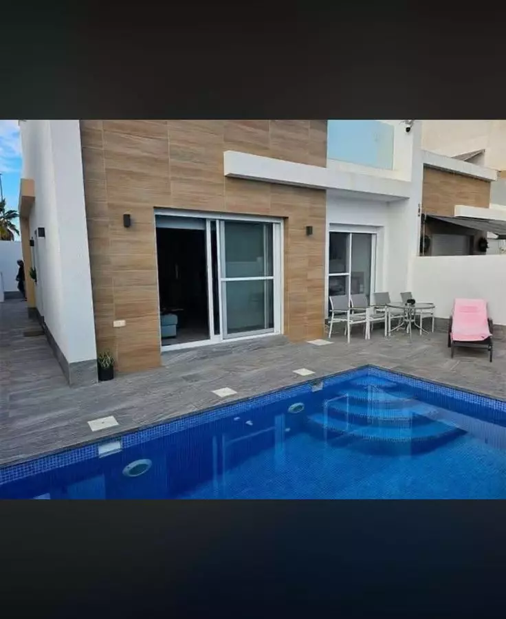 3-bedroom Villa In Murcia, Spain (88 M²)