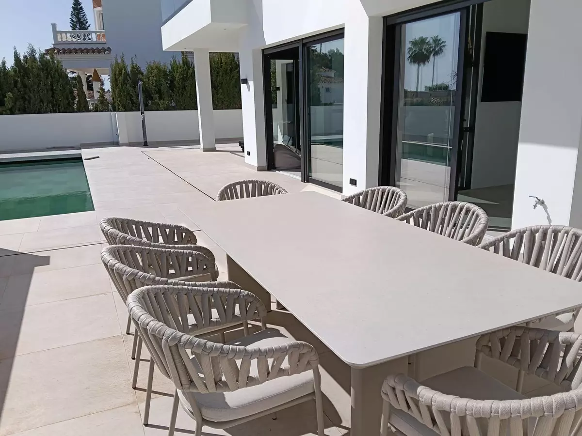 3-bedroom Villa In Mijas, Spain (356 M²)
