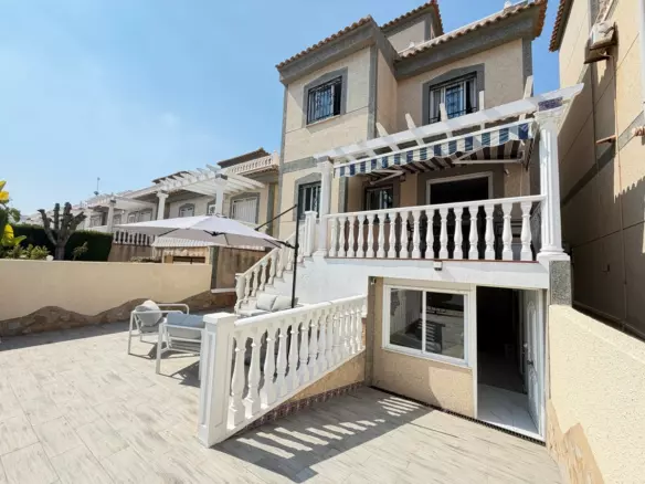 5-bedroom Villa In Orihuela, Spain (150 M²)