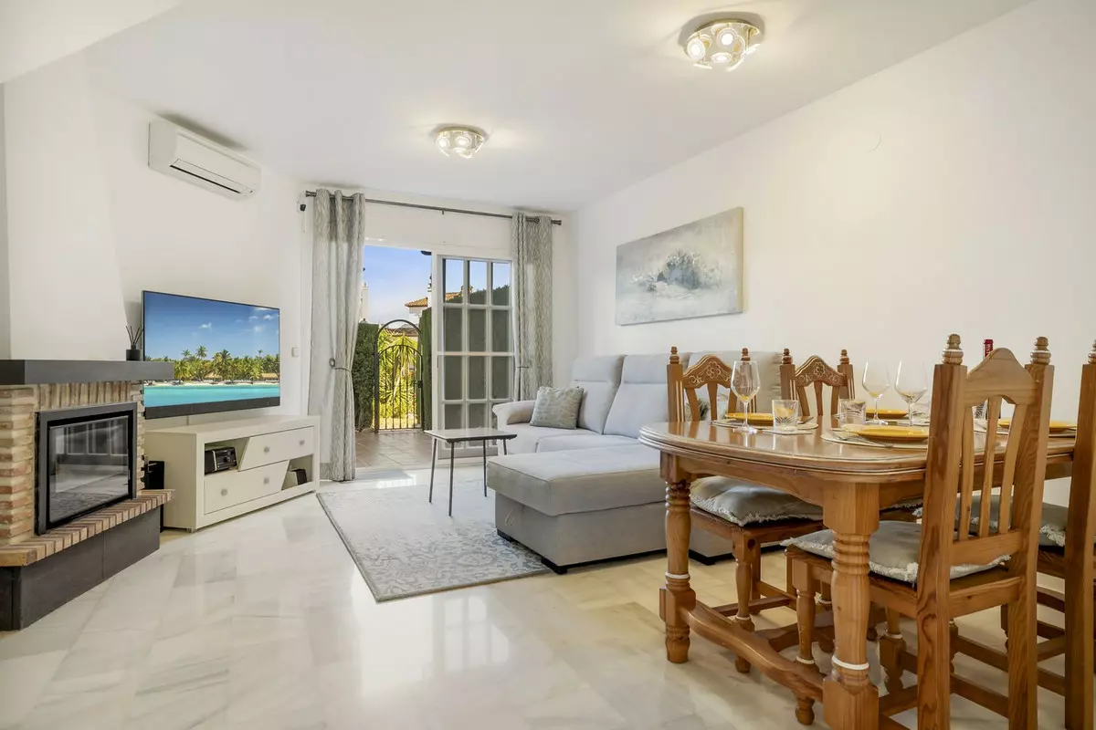 2-bedroom Town House In Estepona, Spain (107 M²)