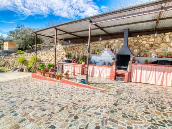 4-bedroom Country House In Alcaucín, Spain (147 M²)