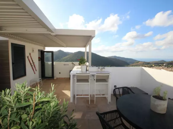 3-bedroom Town House In Ojen, Spain (90 M²)
