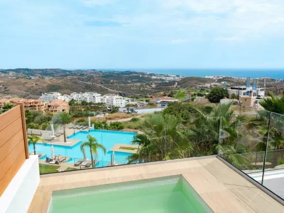3-bedroom Apartment In Mijas, Spain (247 M²)