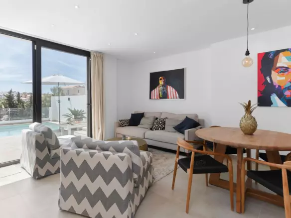 4-bedroom Town House In Fuengirola, Spain (183 M²)