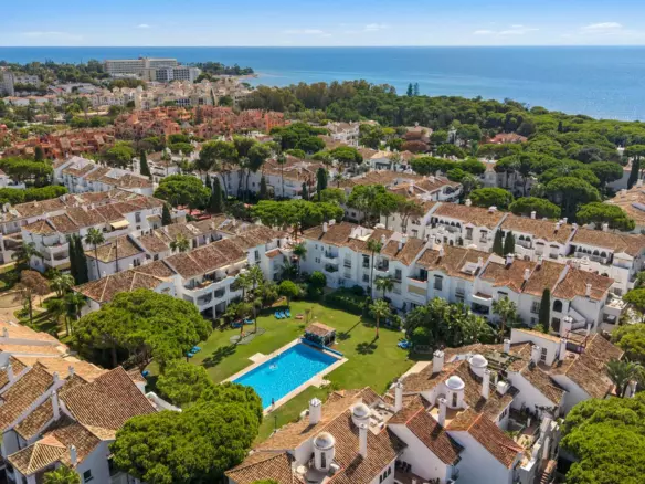3-bedroom Apartment In Estepona, Spain (193 M²)