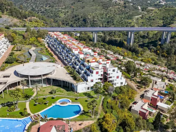3-bedroom Apartment In Málaga, Spain (127 M²)