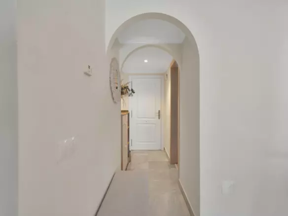 2-bedroom Apartment In Marbella, Spain (86 M²)