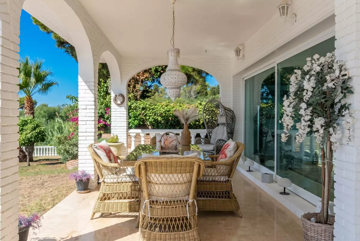 4-bedroom Villa In Benalmádena, Spain (226 M²)
